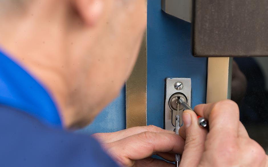 changement de serrure porte blindée prix Limours